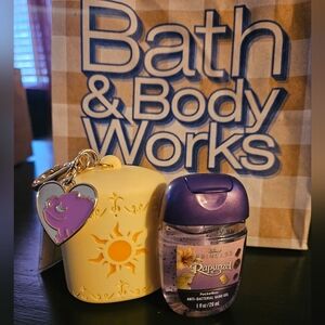 NWT Rapunzel PocketBac Set